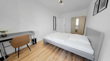 Möbliertes WG-Zimmer, Frauen WG, Zentrale Lage – Nützelstr. 11 (Bärenschanze) – ab sofort