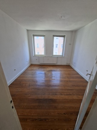 Ad image: 2 Zi, 50 qm, WG-geeignet, Balkon, EBK, Dielen, €480 + €200 NK