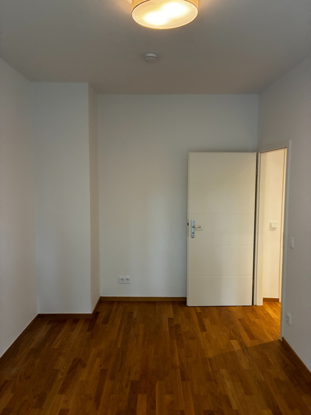 Helle 2-Zimmer-Wohnung mit ZWEI Balkonen direkt am Mauerpark - Bezug ab 01.11.2026 – 13355 Berlin Mitte – Vorschaubild 5
