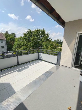 Anzeigenbild: ZU SOFORT (oder 01.11.) möblierte 3-Zimmer-Whg. in BS-Heidberg