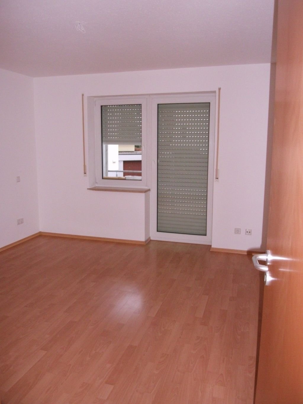 Konstanz-Dettingen: Helle 2,5 Zi. Wohnung mit sonniger Südausrichtung – 78465 Konstanz Dettingen – Vorschaubild 2