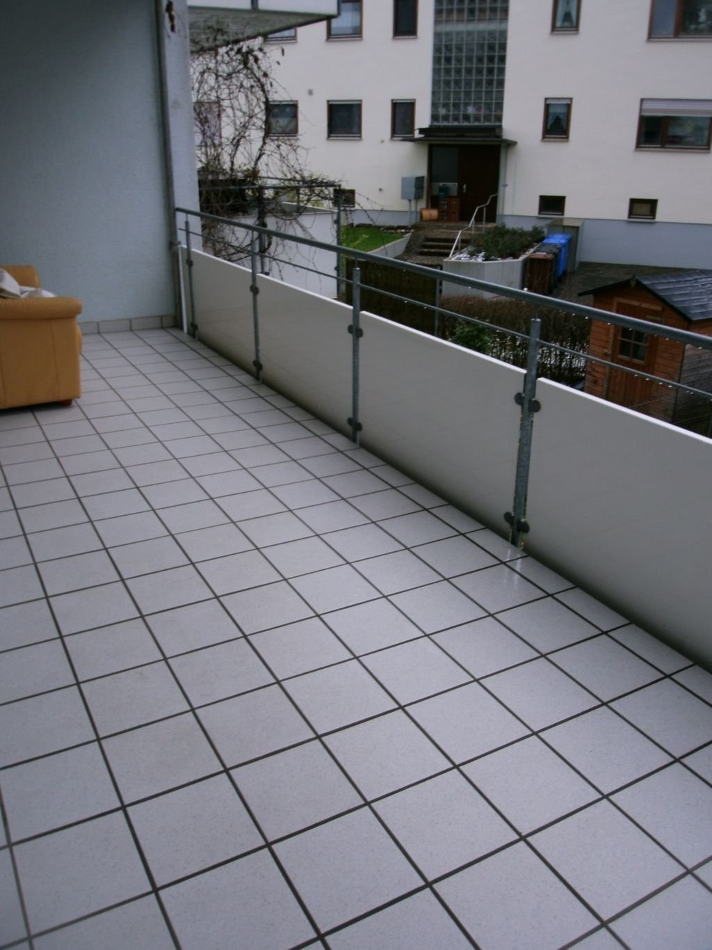 Konstanz-Dettingen: Helle 2,5 Zi. Wohnung mit sonniger Südausrichtung – 78465 Konstanz Dettingen – Vorschaubild 4