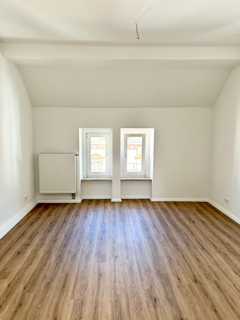 2026 kernsanierte 2-Zimmer Wohnung mit Bad, WC und Balkon wartet auf den Erstbezug – 42329 Wuppertal Vohwinkel – Vorschaubild 4