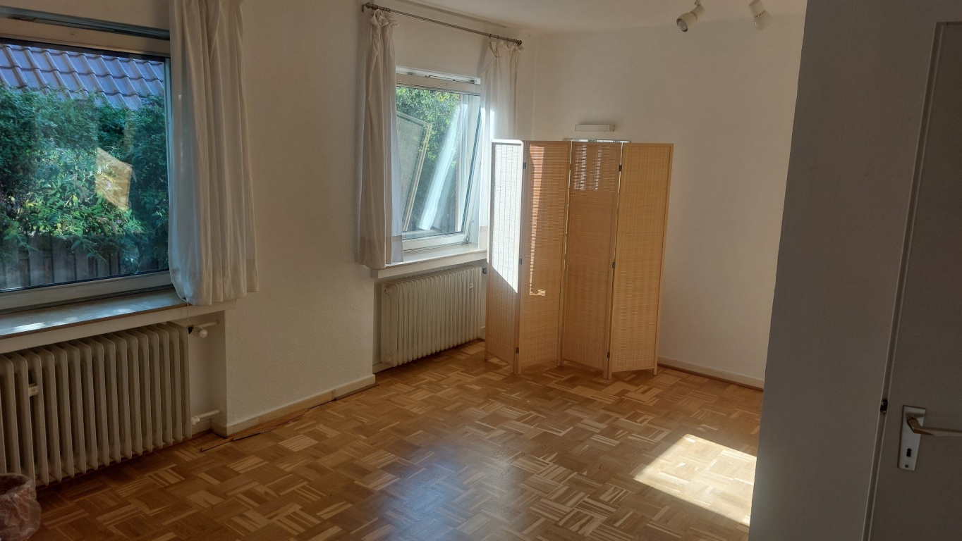 Neue Mädels-WG: 4 helle Zimmer mit Parkett in großem Haus mit Garten, 9 Min. ÖPNV bis MS-HBF, ab 1.10., ab 450 warm – 48159 Münster Sprakel – Vorschaubild 10