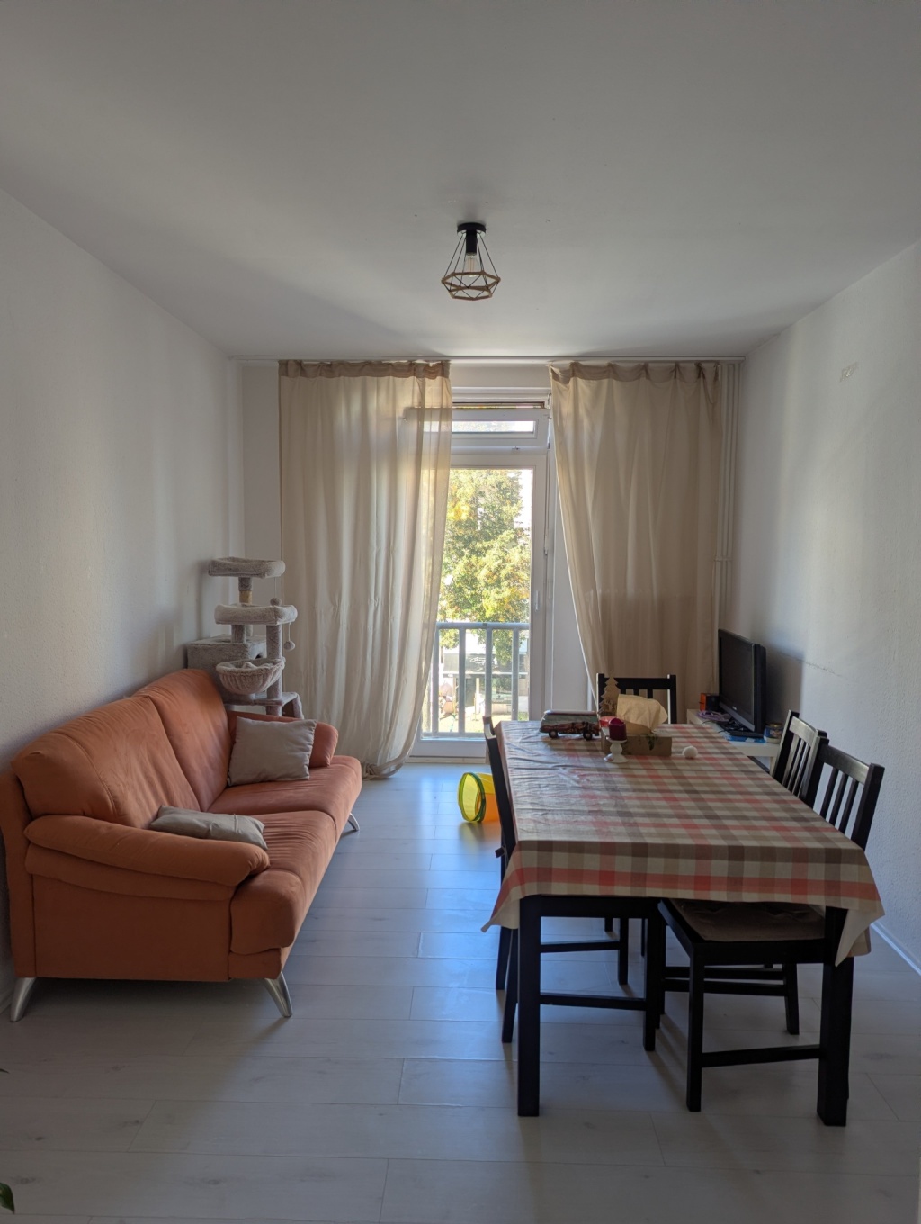 WG-Zimmer Gesundbrunnen Wollankstraße 95 - Our living room