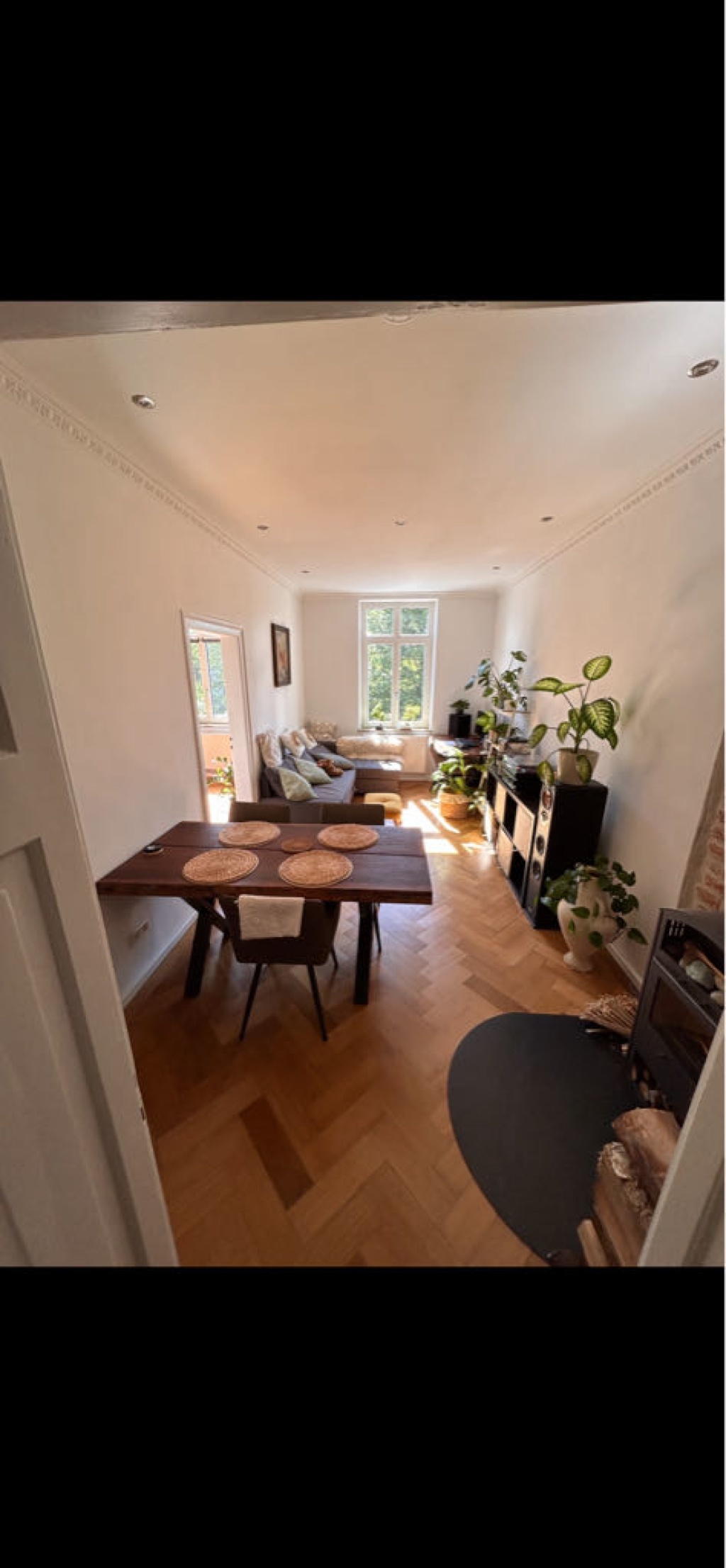 WG Zimmer Romanplatz 2er WG 3 Zimmer Balkon Holzofen – Foto 4