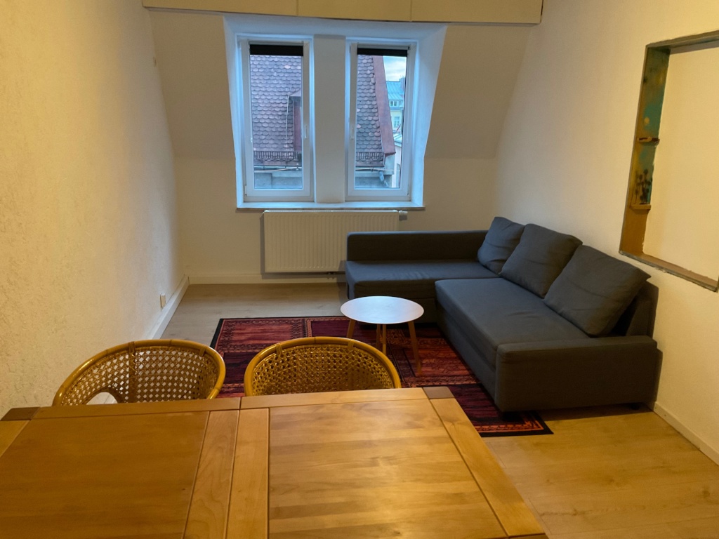 Helle 2-Zi. Altbauwohnung nahe der Isarauen – 81543 München Au-Haidhausen – Vorschaubild 5