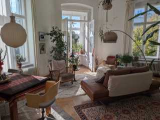 Große 2-Zimmer Wohnung direkt am Viktoriapark DEZ-MĀR 2027 — photo 1