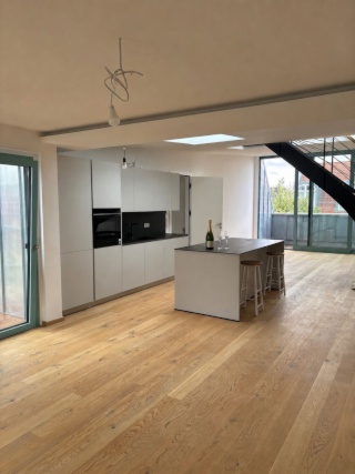 DG-Maisonette 127 m2 · Dachterrasse & Skyline · Weichselstr. 31 · provisionsfrei — photo 1