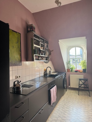 Ab 01.01. zentrale 2-Zimmerwohnung zur Zwischenmiete möbiliert