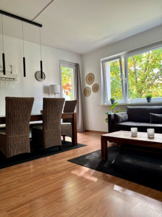Möblierte 2-Zimmer-Wohnung mit Südbalkon, Stellplatz & Ku’damm-Nähe — photo 1