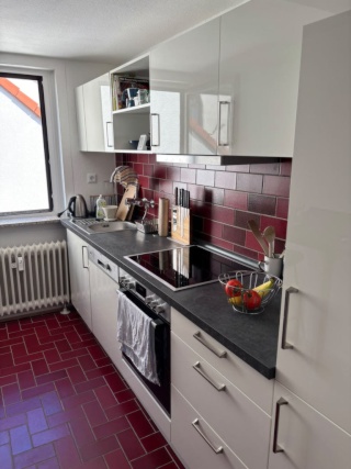 schöne möblierte Zwei-Zimmer-Wohnung