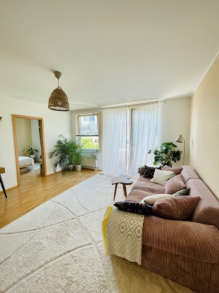 Beautiful & bright apartment in Friedirchshain – available for 6–12 months — photo 1