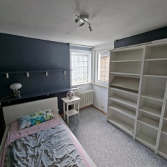 Anzeigenbild: 1 kleines Zimmer in einer 3er WG
