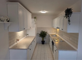 Anzeigenbild: Möbiliertes WG-Zimmer in frisch renovierter Wohnung
