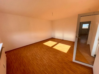 Frisch Renoviert--Frankfurt Zeilsheim