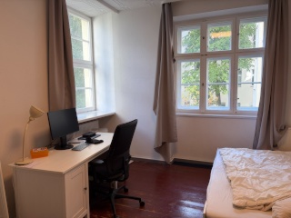 Anzeigenbild: Bright, furnished room in an international shared flat in Tempelhof
