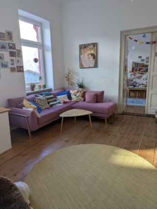 Schöne 4-Zimmer-Altbauwohnung zur Zwischenmiete