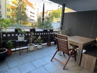 Anzeigenbild: Helle 3 Zimmerwohnung mit Balkon, Aufzug, TG-Stellplatz & sehr guter Ausstattung zur Zwischenmiete