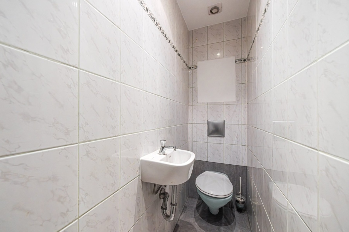 Habitación en WG Neustadt-Neuschönefeld Comeniusstraße 25 - WC