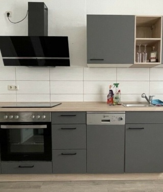 Anzeigenbild: Sonnige 2-Zi. Süd-Balkon, EBK, 500 € warm