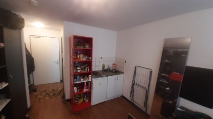 Möbliertes Zimmer im Studentenwohnheim zur Zwischenmiete(Sublet)