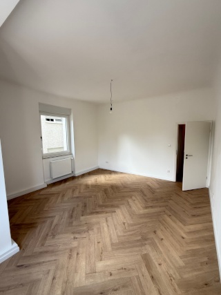 Ad image: Charmante 3-Zimmer-Wohnung in Stuttgart-Ost – frisch renoviert & WG-geeignet
