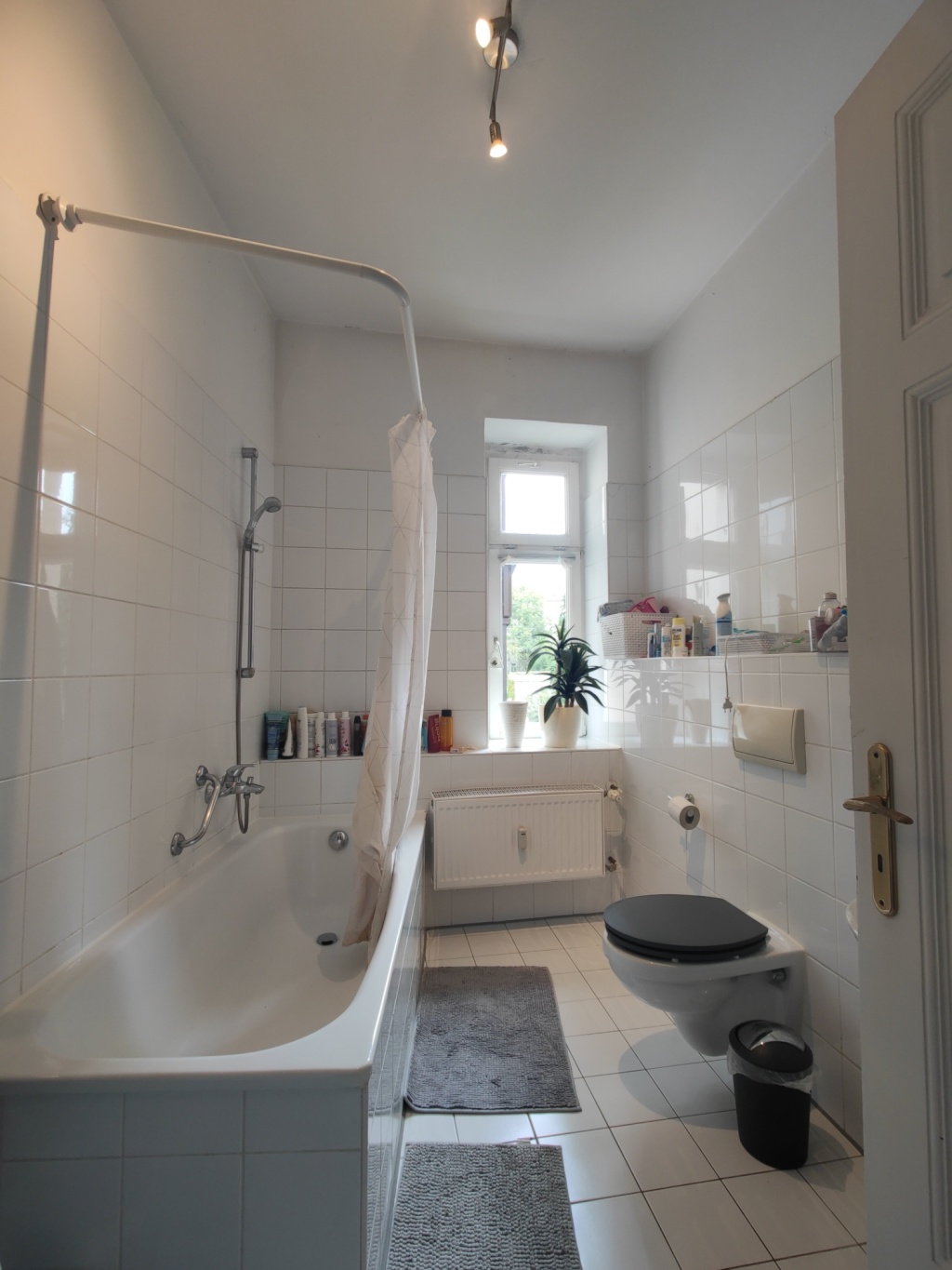 WG-Zimmer Gohlis-Nord Dietzgenstraße 13 - Badezimmer