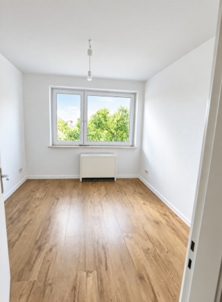 Anzeigenbild: 10 m2 Zimmer in 3er WG Neugründung Barmbek-Süd mit Balkon und Einbauküche