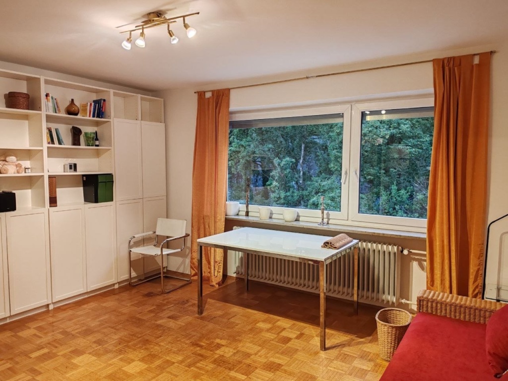 Schönes möbliertes City Apartment - zur Untermiete – 81379 München Thalkirchen-Obersendling-Forstenried-Fürstenried-Solln – Vorschaubild 3