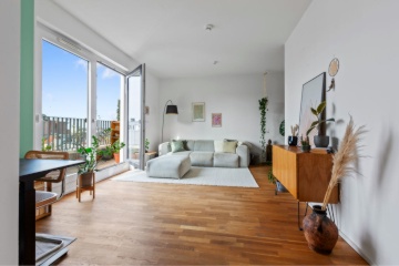 Ruhige 2 Zi Wohnung mit bester Aussicht (Zwischenmiete) — photo 1