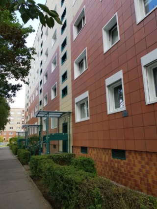 3 Zi.,Balkon,EBK,Keller,5.Etage,teilmöbliert,Parkplätze vor der Tür — photo 1