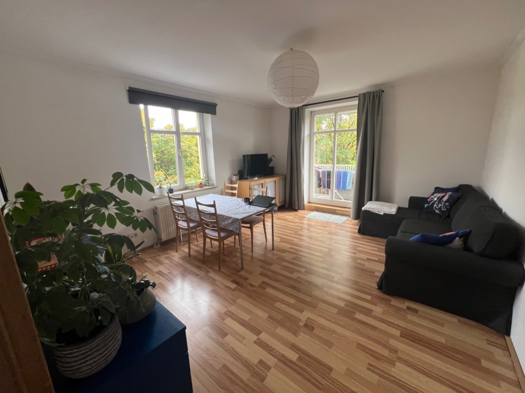 WG-Zimmer Herrenbach Arthur-Piechler - Wohnzimmer vom Flur