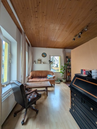Anzeigenbild: Studentenwohnung 2 Zimmer WG- geeignet im Univiertel