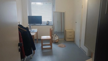 Anzeigenbild: Sublet | Furnished 1-Room Apartment | Private Bathroom | Jan and Feb 2027