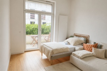 *ZWISCHENMIETE* ab 26.10. - Helles, möbliertes Zimmer mit Balkon