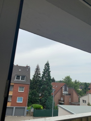 Helle drei Zimmer Wohnung mit Balkon