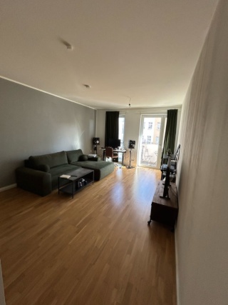 Möblierte 2-Zimmer-Wohnung mit Balkon in Friedrichshain zur Zwischenmiete — photo 1