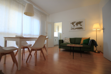 *Very bright & fully furnished Apartment at Rathaus Steglitz* — photo 1