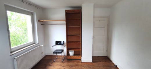 12 qm Nordwest-Zimmer im Grünen in Frauen-WG, Halbhöhenlage Nähe Killesberg gerne an ABK Studentin