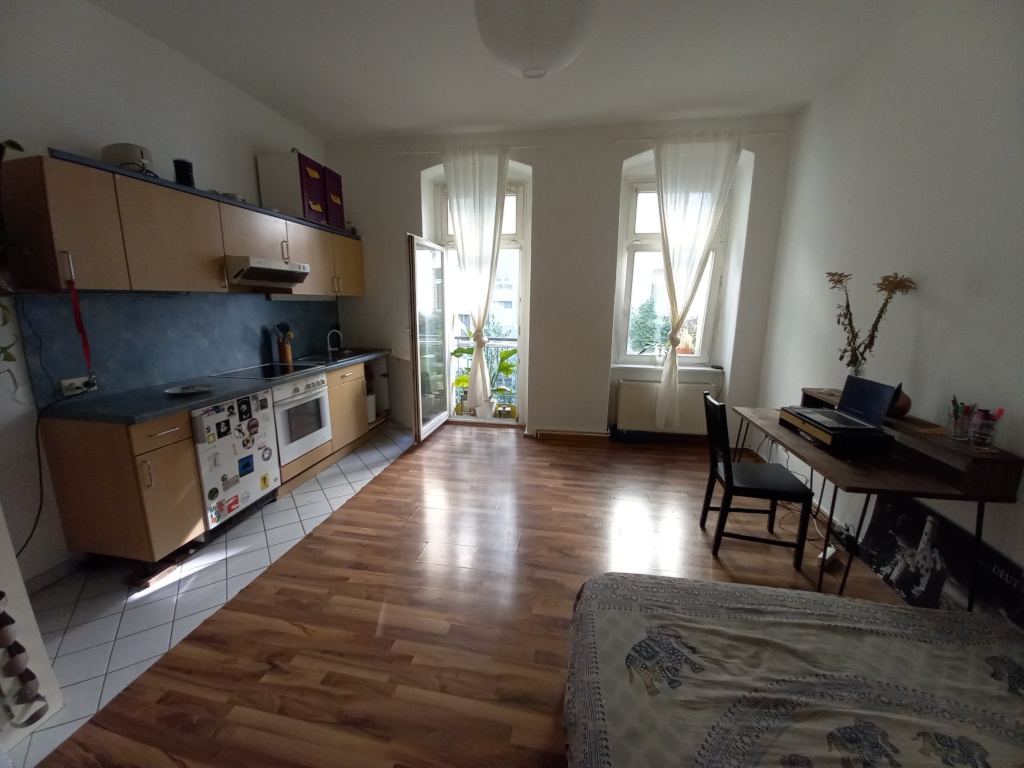 1-Zimmer-Wohnung Friedrichshain Weichselstr - Küche und Schlafzimmer