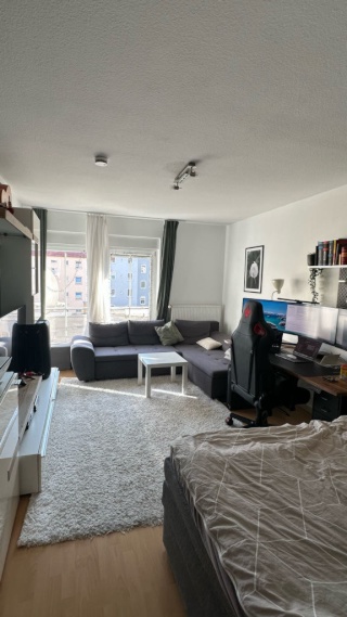 Anzeigenbild: Helle 3 Zimmer Wohnung mit Balkon