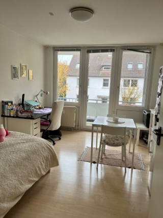 Anzeigenbild: Helle 1-Zimmer-Wohnung im Östlichen Ringgebiet - teilmöbliert