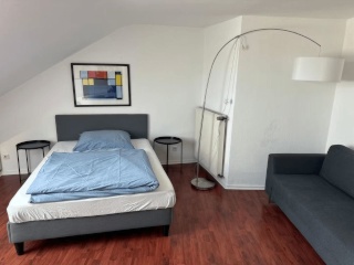 Anzeigenbild: Ruhiges, schickes Studio in Düsseldorf
