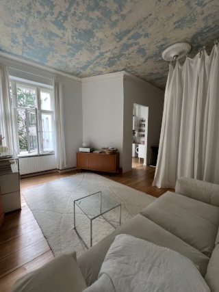 Ruhige, stilvolle 2 Zimmer-Altbauwohnung in Prenzlauer Berg — photo 1