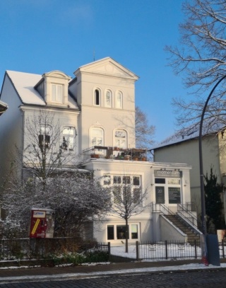 Helles 14 qm Turmzimmer mit Ausblick sucht neues Mitbewohni in Blankenese!