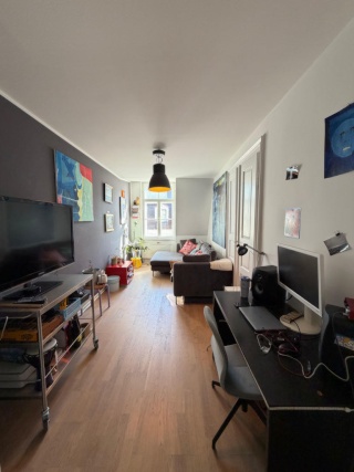 Mittelgroßes WG Zimmer im Lehel