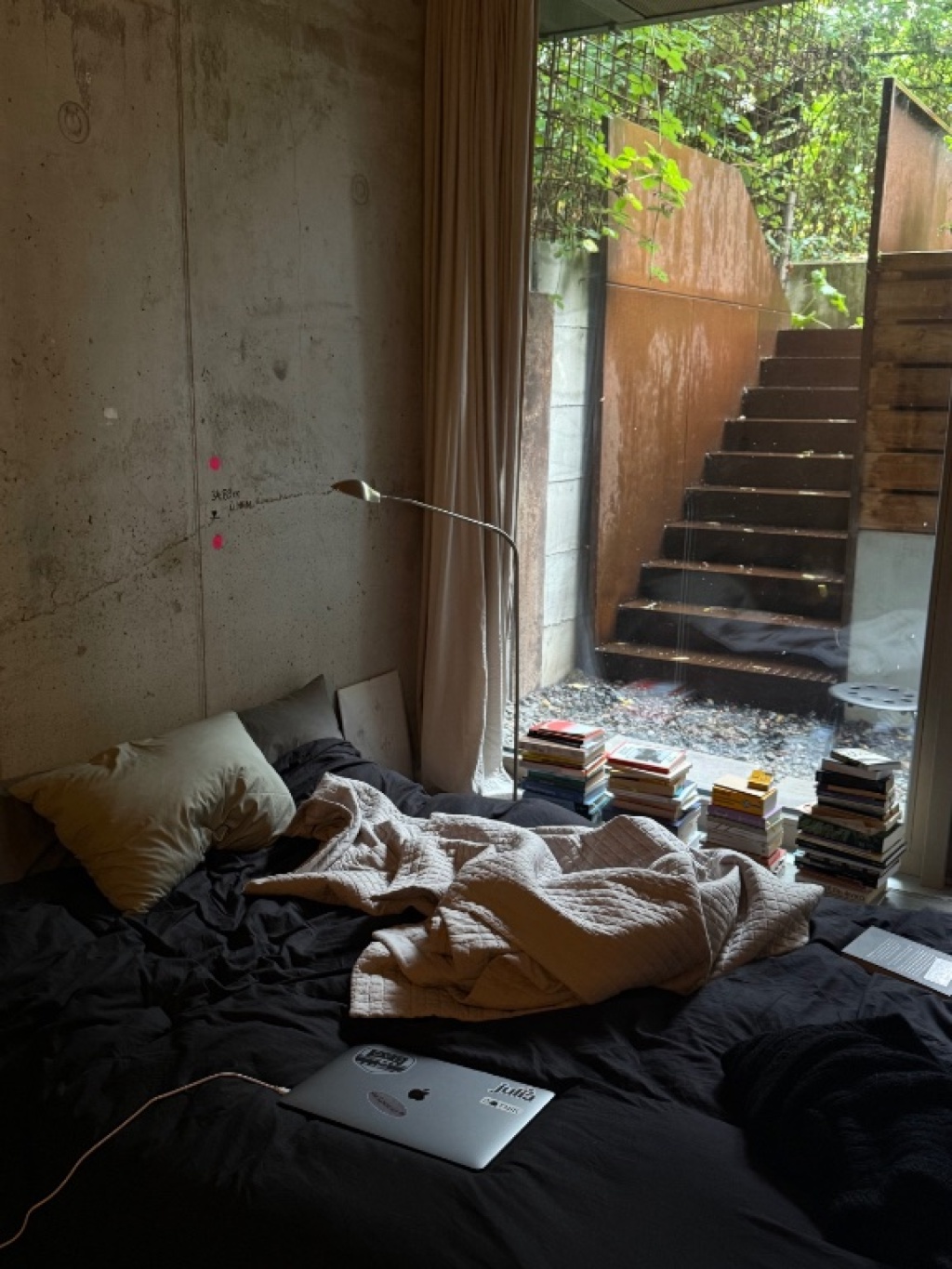 WG-Zimmer Mitte Dresdener Straße - Bild 1