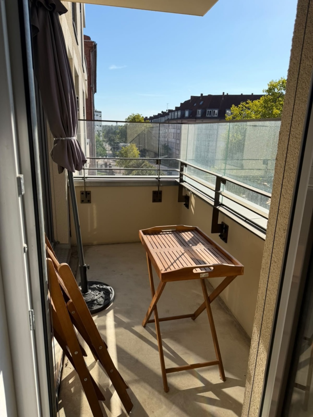 Wohnung Schöneberg Gotenstraße - Balkon im 3. OG; Tisch und Stühle können übernommen werden