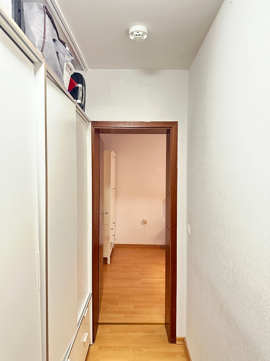 Flat Gesundbrunnen Grüntaler Str.. - Schrankflur